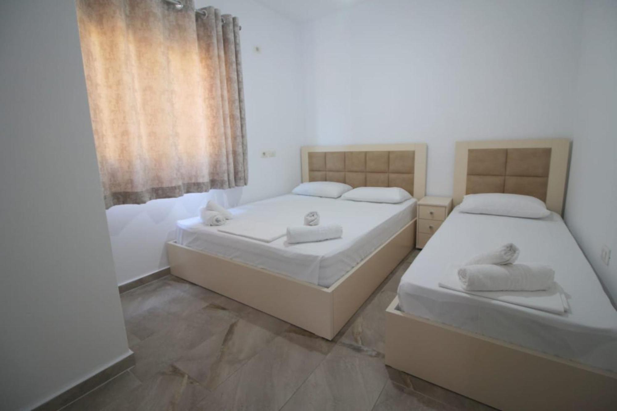 Franci Apartments 2 Sarandë Exterior foto